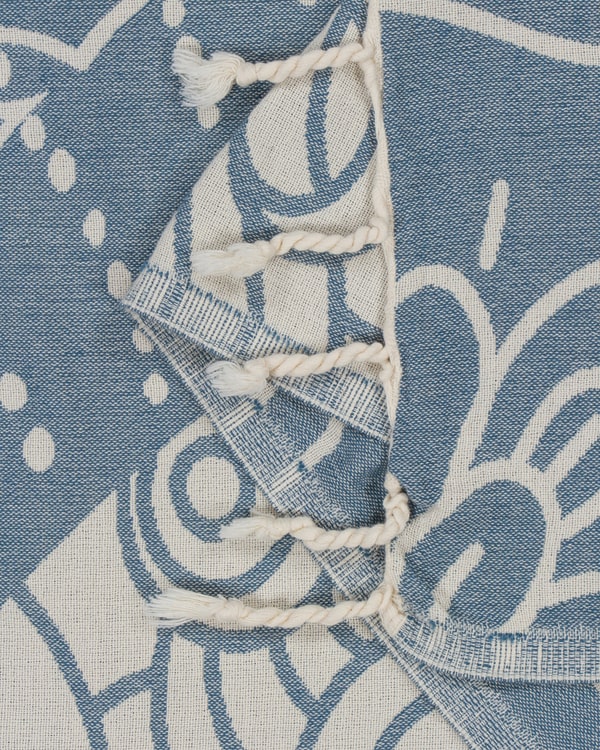 Blue Whale Shark XL Towel - Image 3