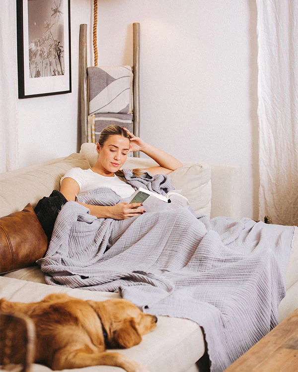Lara Light Grey - PARTY BLANKET™ - Queen - Image 4