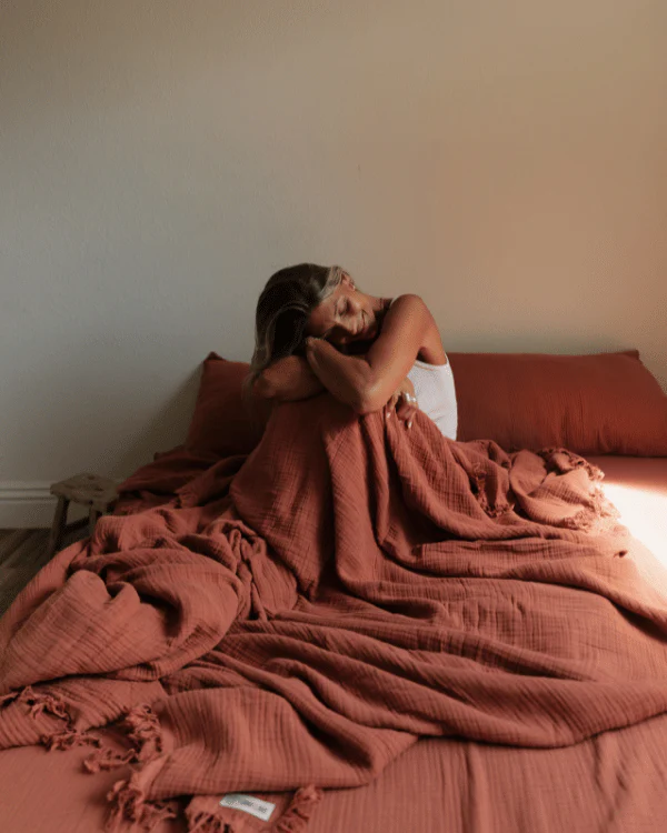 Lara Terracotta - PARTY BLANKET™ - Queen - Image 5